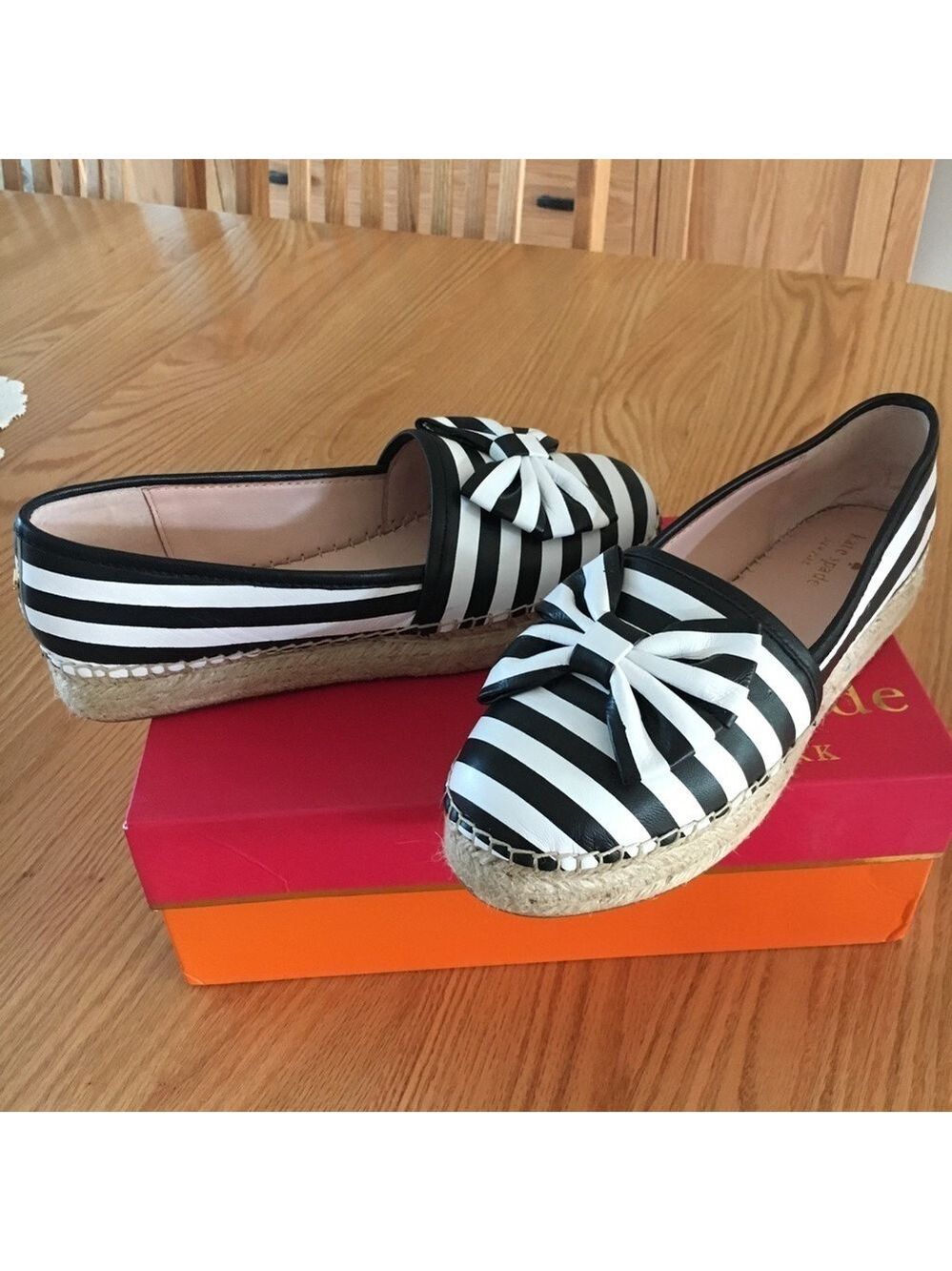 🌺 HOST PICK 🌺 Authentic Kate Spade leather espadrilles - Picture 2 of 8